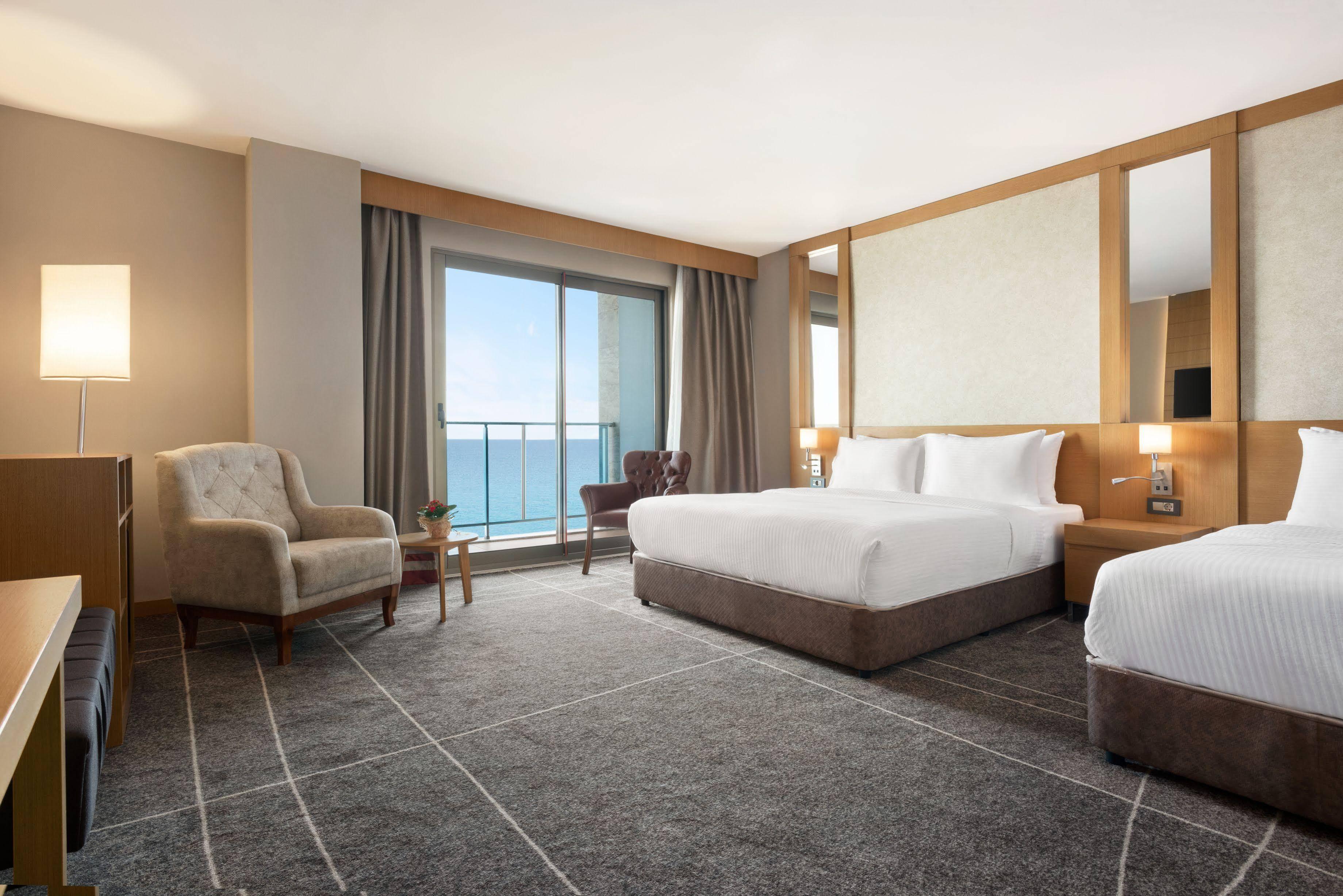 Ramada Resort By Wyndham Unye Extérieur photo