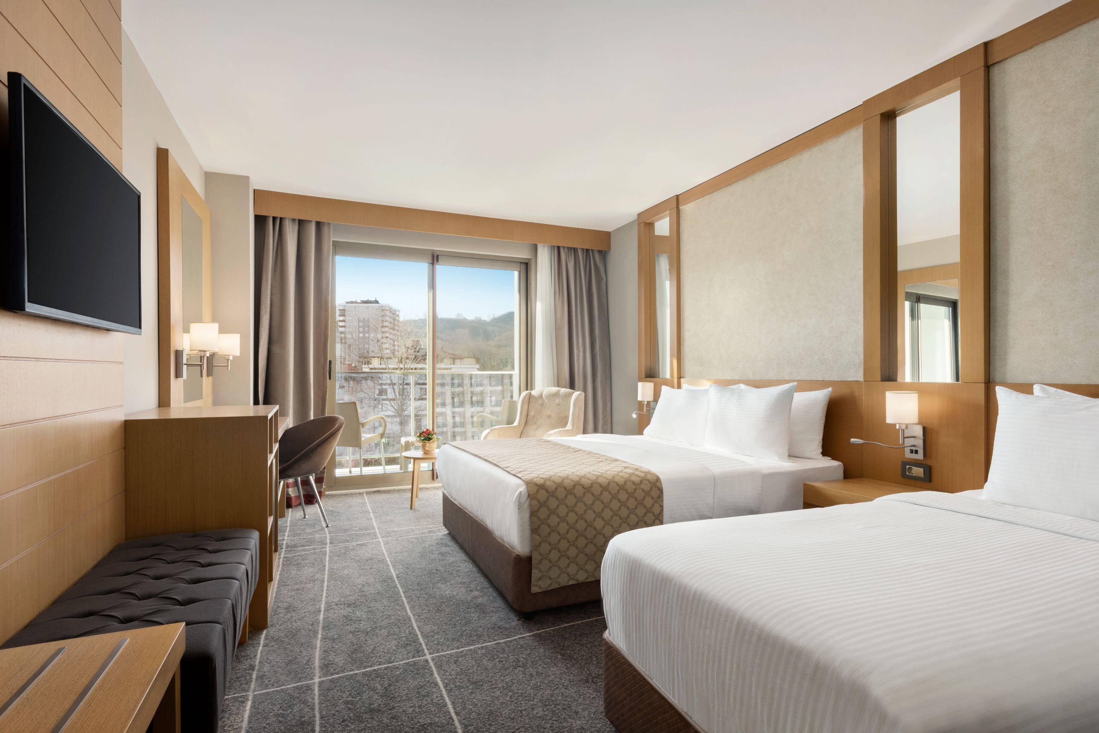 Ramada Resort By Wyndham Unye Extérieur photo