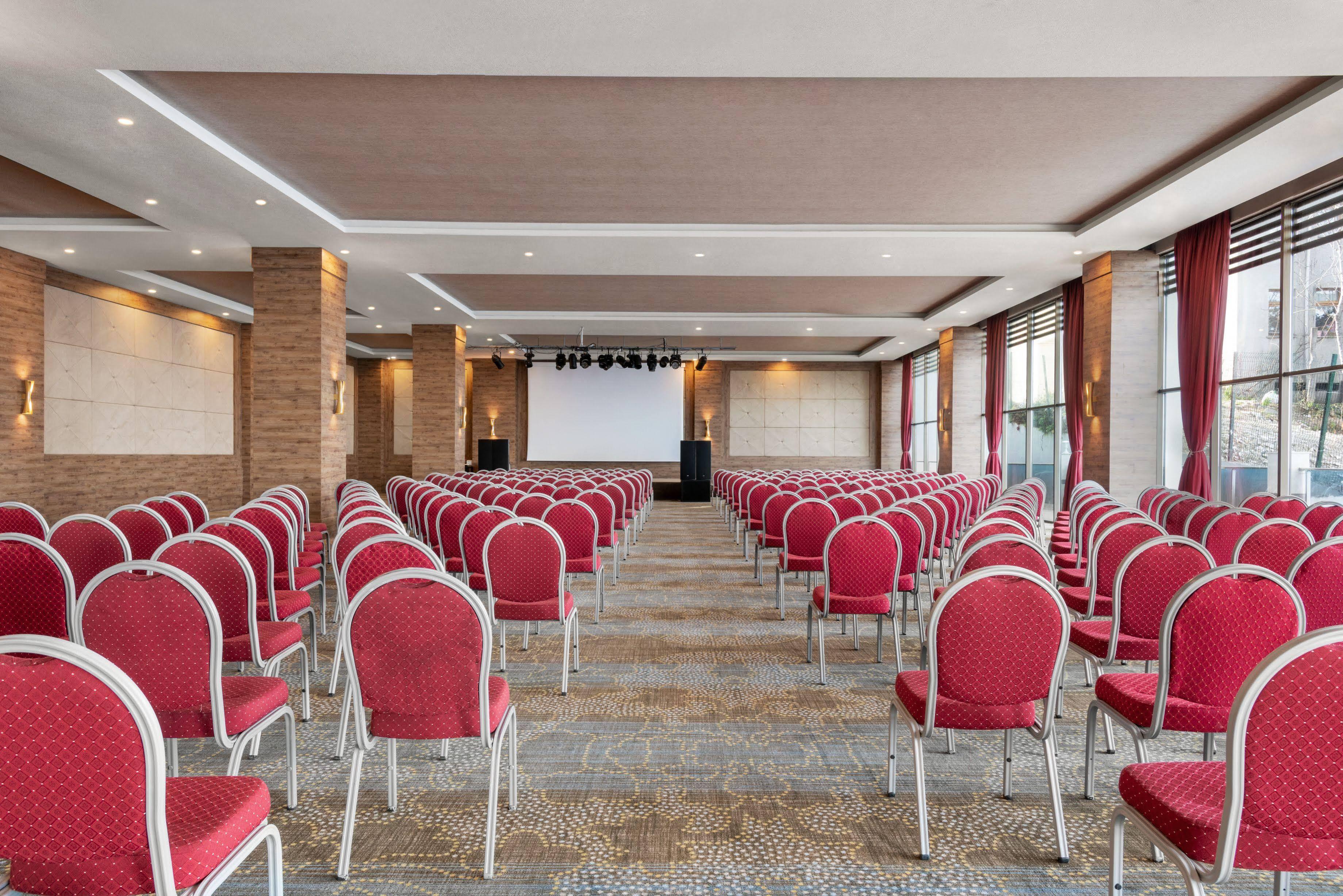 Ramada Resort By Wyndham Unye Extérieur photo