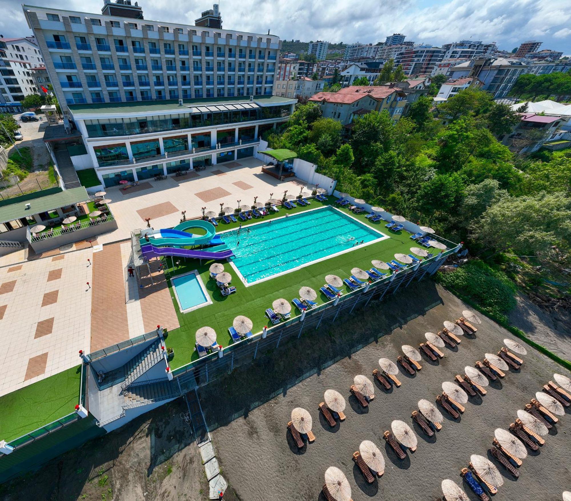 Ramada Resort By Wyndham Unye Extérieur photo