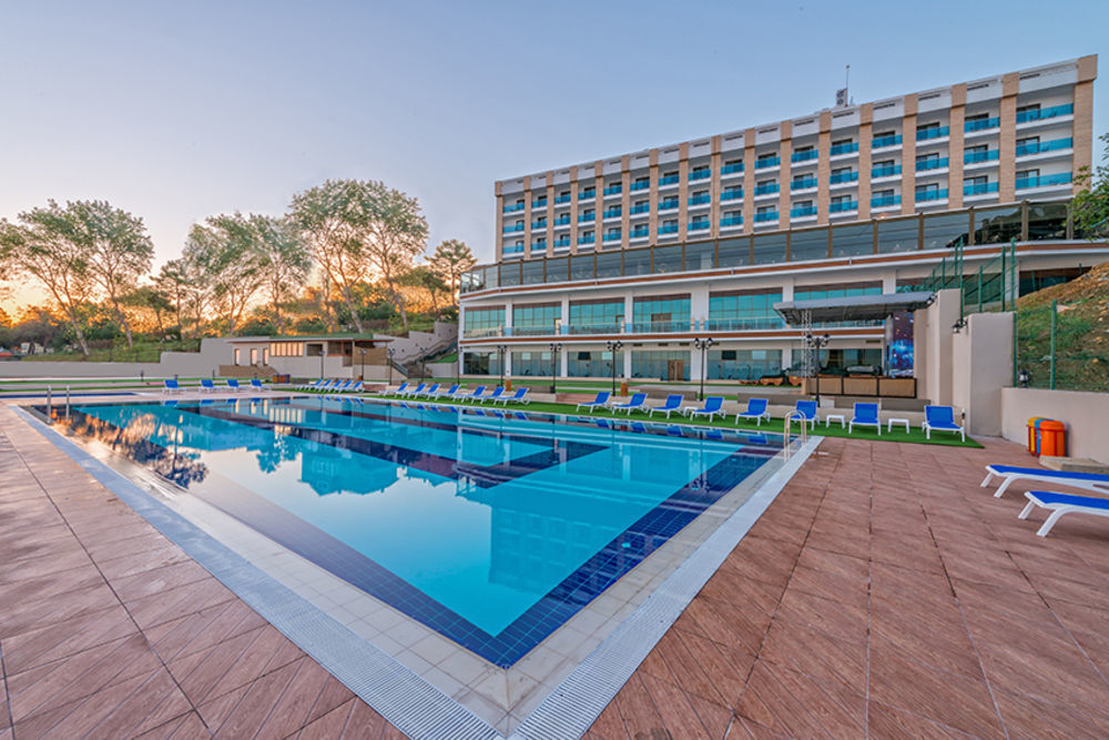 Ramada Resort By Wyndham Unye Extérieur photo