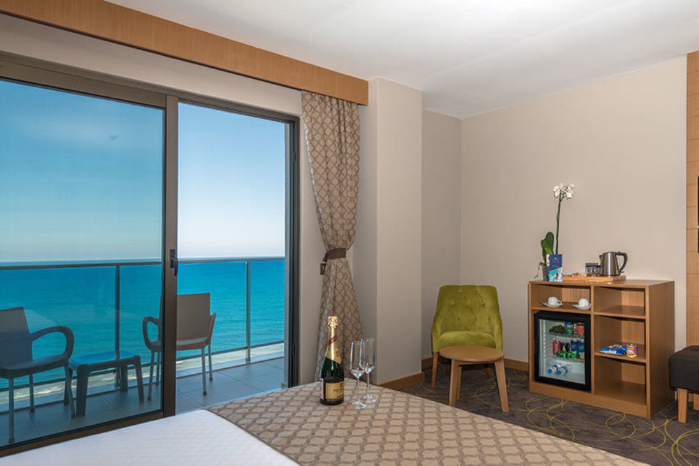 Ramada Resort By Wyndham Unye Extérieur photo