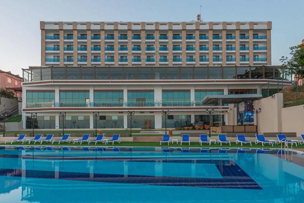 Ramada Resort By Wyndham Unye Extérieur photo