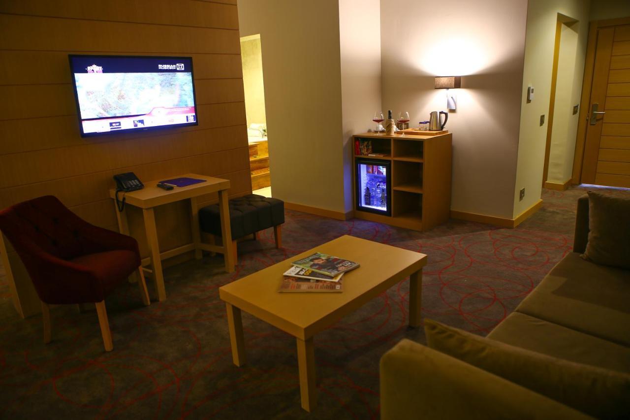 Ramada Resort By Wyndham Unye Extérieur photo